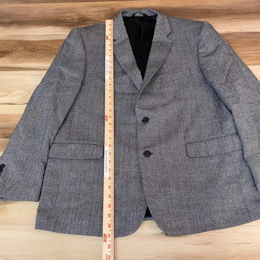 Jos A Bank Blazer 46R Herringbone Wool Sport Coat Mens 2 Button Gray